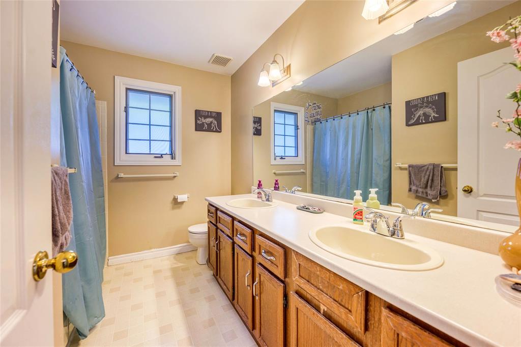 706 ESSER Crescent, Sarnia, Ontario, Canada photo 17