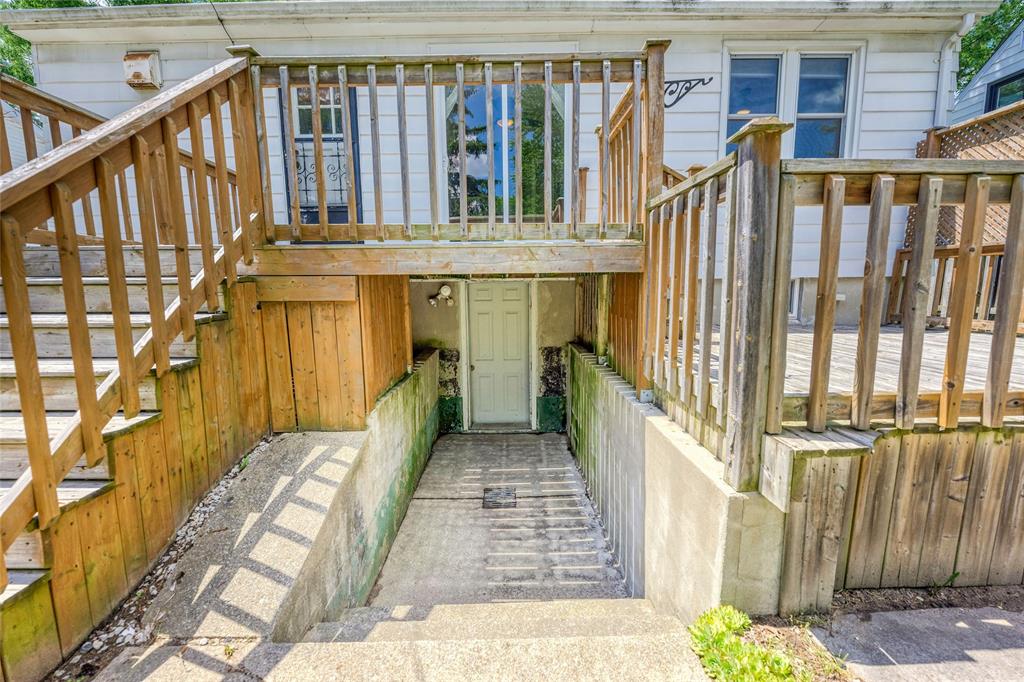 952 Woodland Avenue, Sarnia, Ontario, Canada photo 10