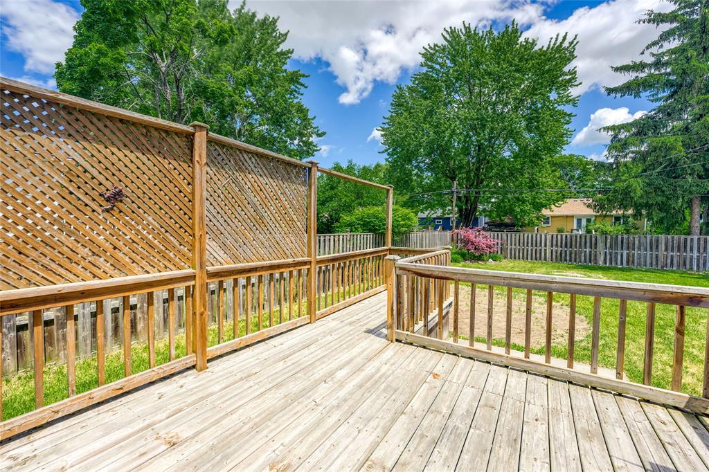 952 Woodland Avenue, Sarnia, Ontario, Canada photo 13