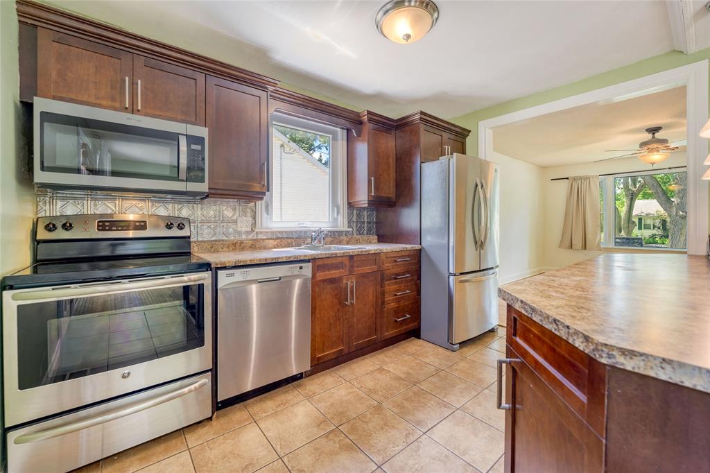 952 Woodland Avenue, Sarnia, Ontario, Canada photo 28