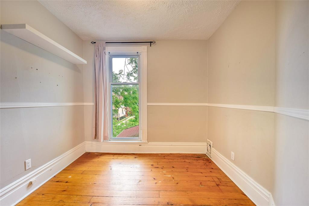 215 TALFOURD Street, Sarnia, Ontario, Canada photo 33
