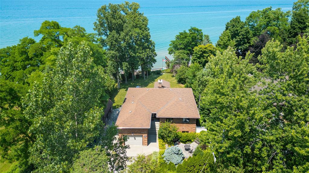 3194 DANA Street, Plympton-Wyoming, Ontario, Canada photo 3