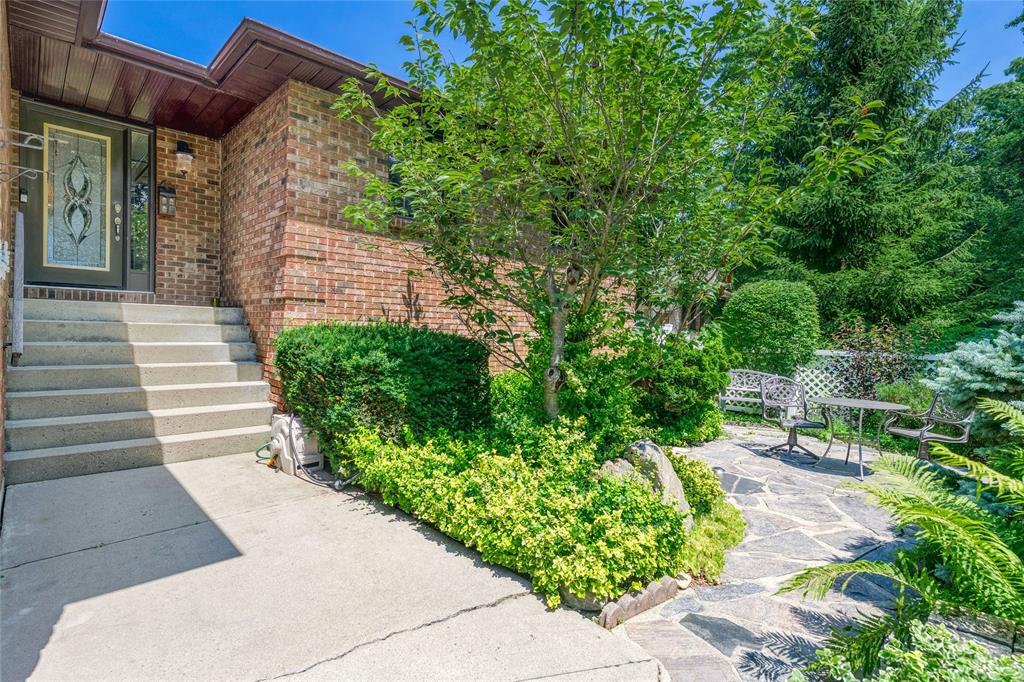 3194 DANA Street, Plympton-Wyoming, Ontario, Canada photo 4
