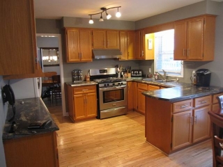 2442 LAKEFIELD CLOSE, Sarnia, Ontario, Canada