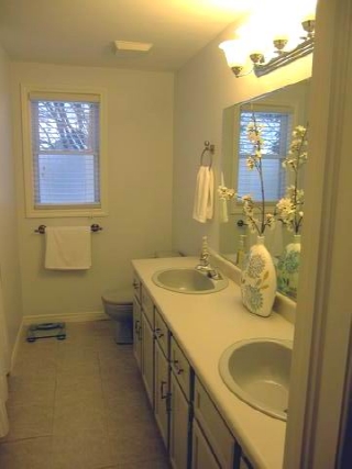 2442 LAKEFIELD CLOSE, Sarnia, Ontario, Canada