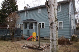 2438 LAKEFIELD, Sarnia, Ontario, Canada
