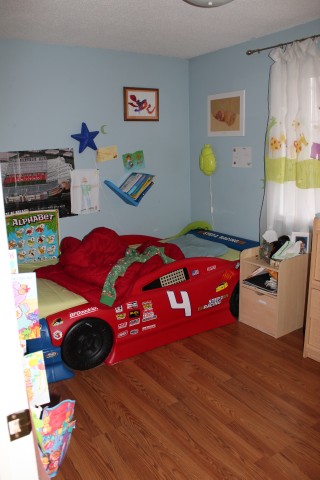 2438 LAKEFIELD, Sarnia, Ontario, Canada