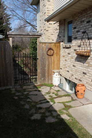 356 VICTORIA AVE, Point Edward, Ontario, Canada