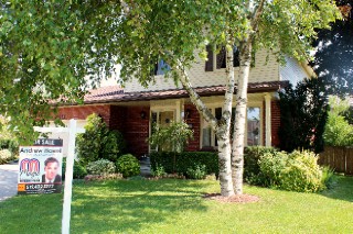 2447 LAKEFIELD, Sarnia, Ontario, Canada