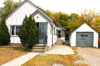 511 ST CLAIR ST, Point Edward, Ontario, Canada