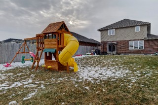 712 FOREST HILL CRT, Sarnia, Ontario, Canada