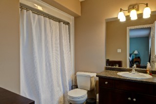 712 FOREST HILL CRT, Sarnia, Ontario, Canada