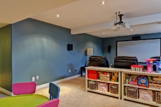 712 FOREST HILL CRT, Sarnia, Ontario, Canada