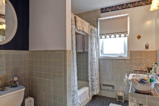 564 LAKESHORE RD, Sarnia, Ontario, Canada