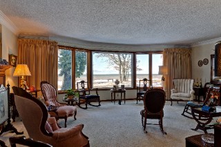 564 LAKESHORE RD, Sarnia, Ontario, Canada