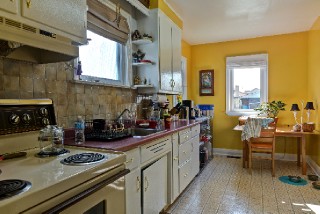 12 ALFRED ST, Point Edward, Ontario, Canada