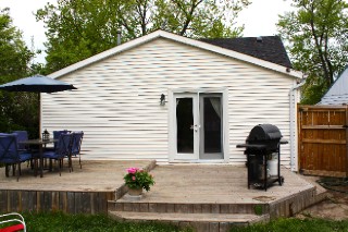 633 MAPLE CRES, Sarnia, Ontario, Canada