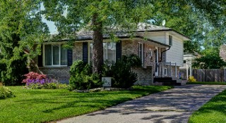965 COBBLESTONE CRES, Sarnia, Ontario, Canada