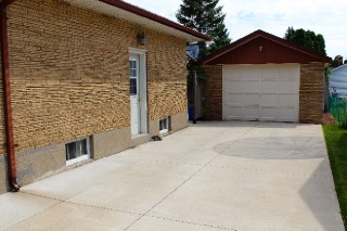 993 HIGHWAY DR, Sarnia, Ontario, Canada