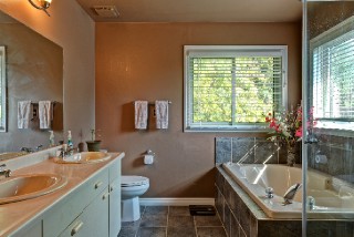 300 TAWNY RD, Sarnia, Ontario, Canada