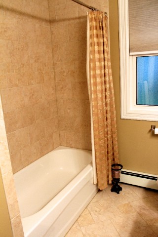 908 BOND ST, Sarnia, Ontario, Canada