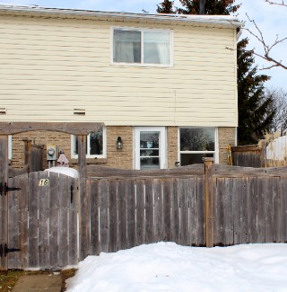 27 TURNER DR 16, Sarnia, Ontario, Canada