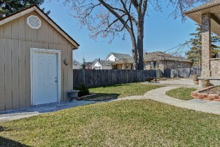 104 ALBERT ST, Point Edward, Ontario, Canada