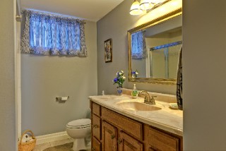 104 ALBERT ST, Point Edward, Ontario, Canada