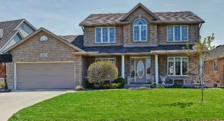 627 HUMBER DR, Sarnia, Ontario, Canada