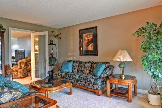 627 HUMBER DR, Sarnia, Ontario, Canada