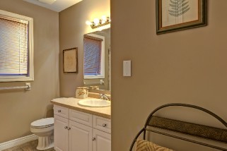627 HUMBER DR, Sarnia, Ontario, Canada