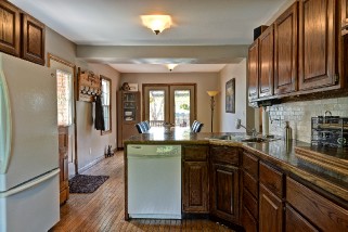 33 ARTHUR ST, Point Edward, Ontario, Canada
