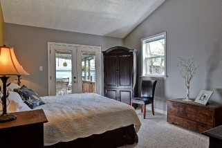 33 ARTHUR ST, Point Edward, Ontario, Canada
