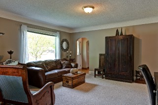 33 ARTHUR ST, Point Edward, Ontario, Canada