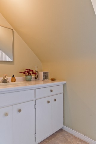 33 ARTHUR ST, Point Edward, Ontario, Canada