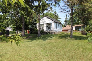 602 ALEXANDRA AVE, Point Edward, Ontario, Canada