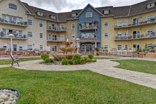 1550 VENETIAN BLVD 213, Point Edward, Ontario, Canada