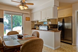 721 VICTORIA AVE, Point Edward, Ontario, Canada