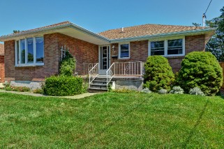 117 GREY CRES, Sarnia, Ontario, Canada