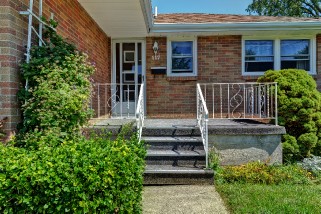 117 GREY CRES, Sarnia, Ontario, Canada