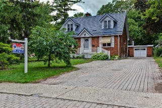 1421 CHRISTINA ST North, Sarnia, Ontario, Canada