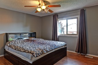 1038 FINCH DR, Sarnia, Ontario, Canada