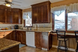 1424 LECARON AVE, Sarnia, Ontario, Canada