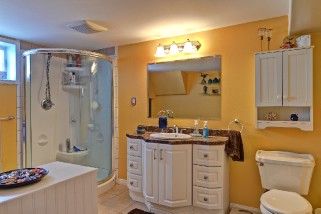 1424 LECARON AVE, Sarnia, Ontario, Canada