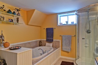 1424 LECARON AVE, Sarnia, Ontario, Canada