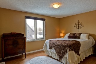 2439 LAKEFIELD, Sarnia, Ontario, Canada
