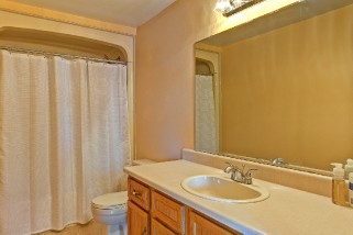 2439 LAKEFIELD, Sarnia, Ontario, Canada