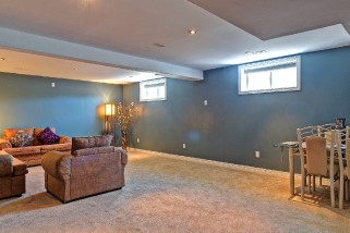 712 FOREST HILL CRT, Sarnia, Ontario, Canada