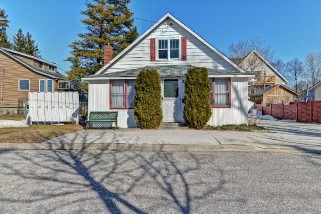 2002 BEACHWOOD AVE, Sarnia, Ontario, Canada