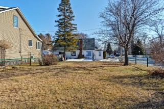 2002 BEACHWOOD AVE, Sarnia, Ontario, Canada